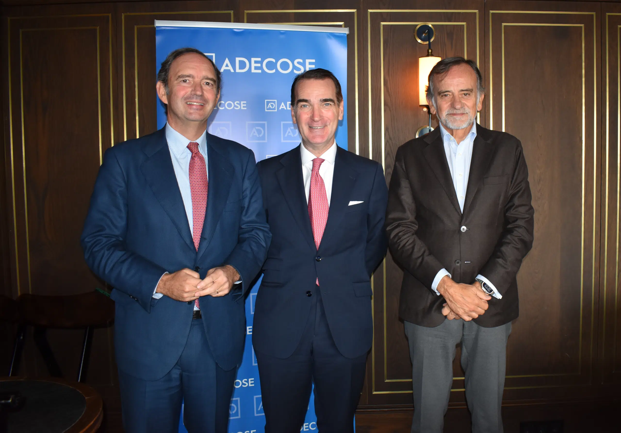 ADECOSE invita a su almuerzo mensual con socios a Javier San Basilio, director general adjunto y CUO de MAPFRE RE