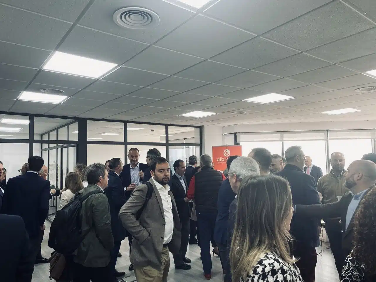 ALBROKSA inaugura su oficina en el Edificio Renta Sevilla