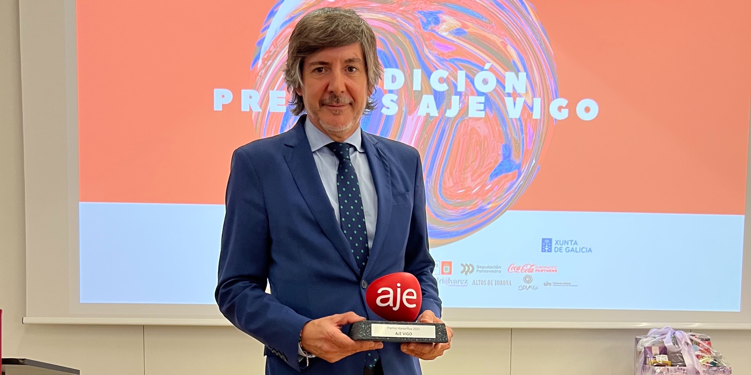 Alfredo Blanco, CEO de Suevia, recibe el Premio honorífico AJE Vigo