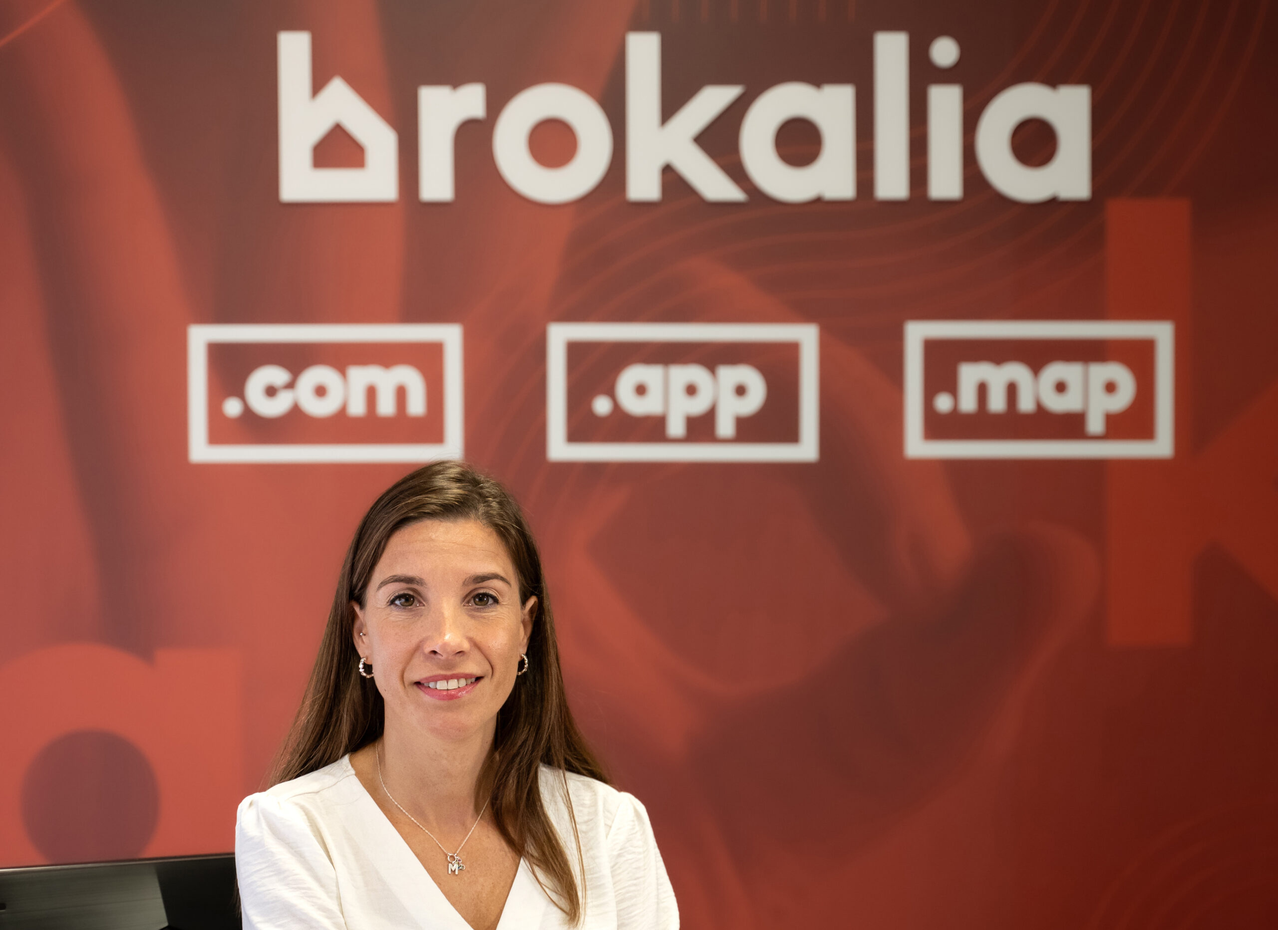 Brokalia nombra a Marián Flores como nueva Directora General