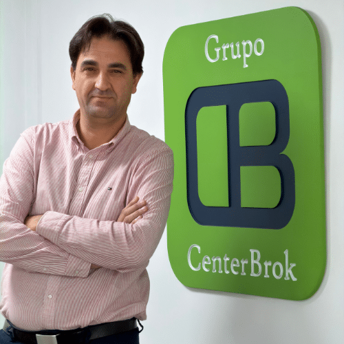 CenterBrok responde al gran freno del sector, la falta de estructura en las corredurías, con su modelo de integración