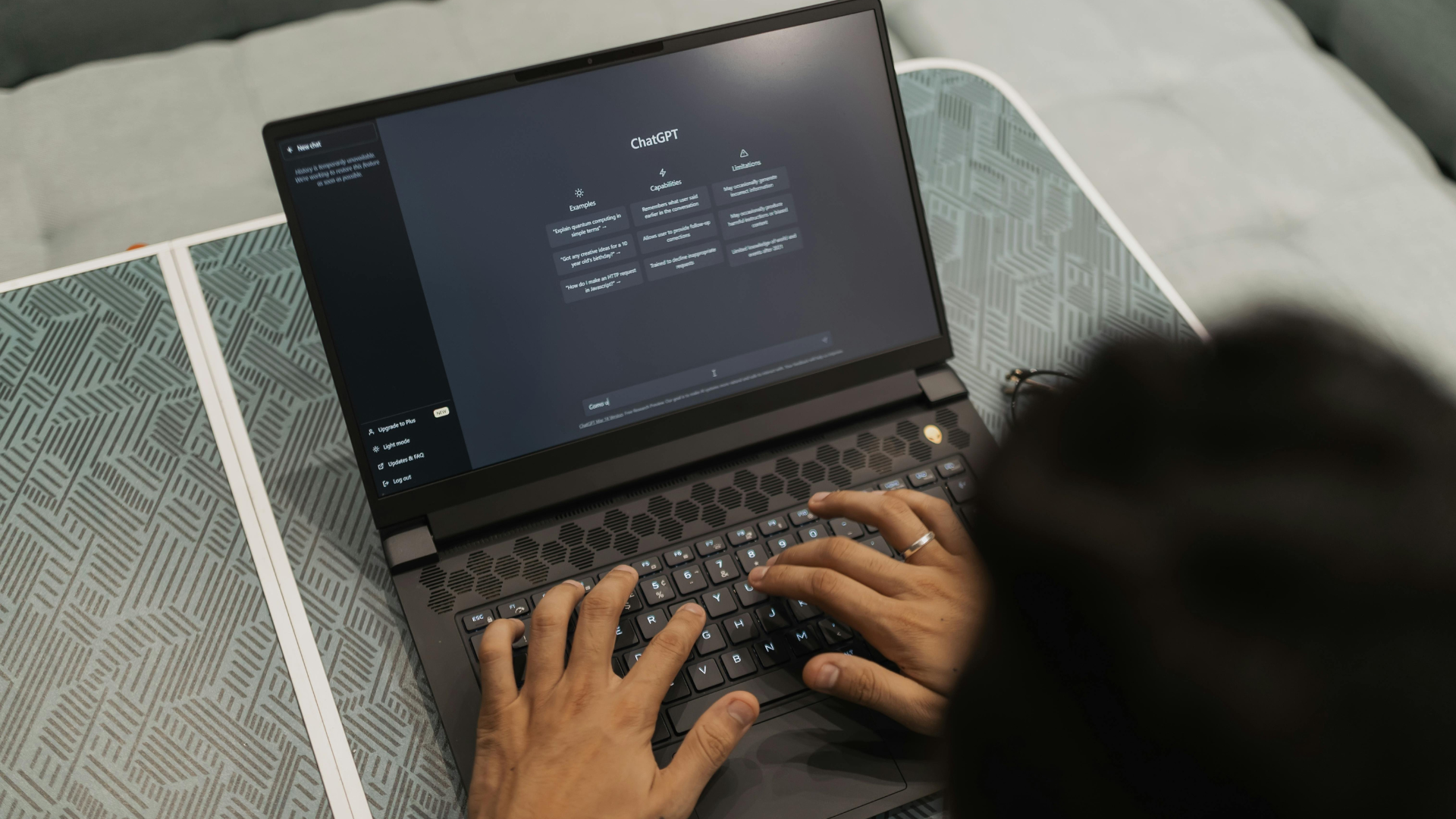 Según un informe de Howden, el 68% de los empleados confiaría en la IA en su atención sanitaria