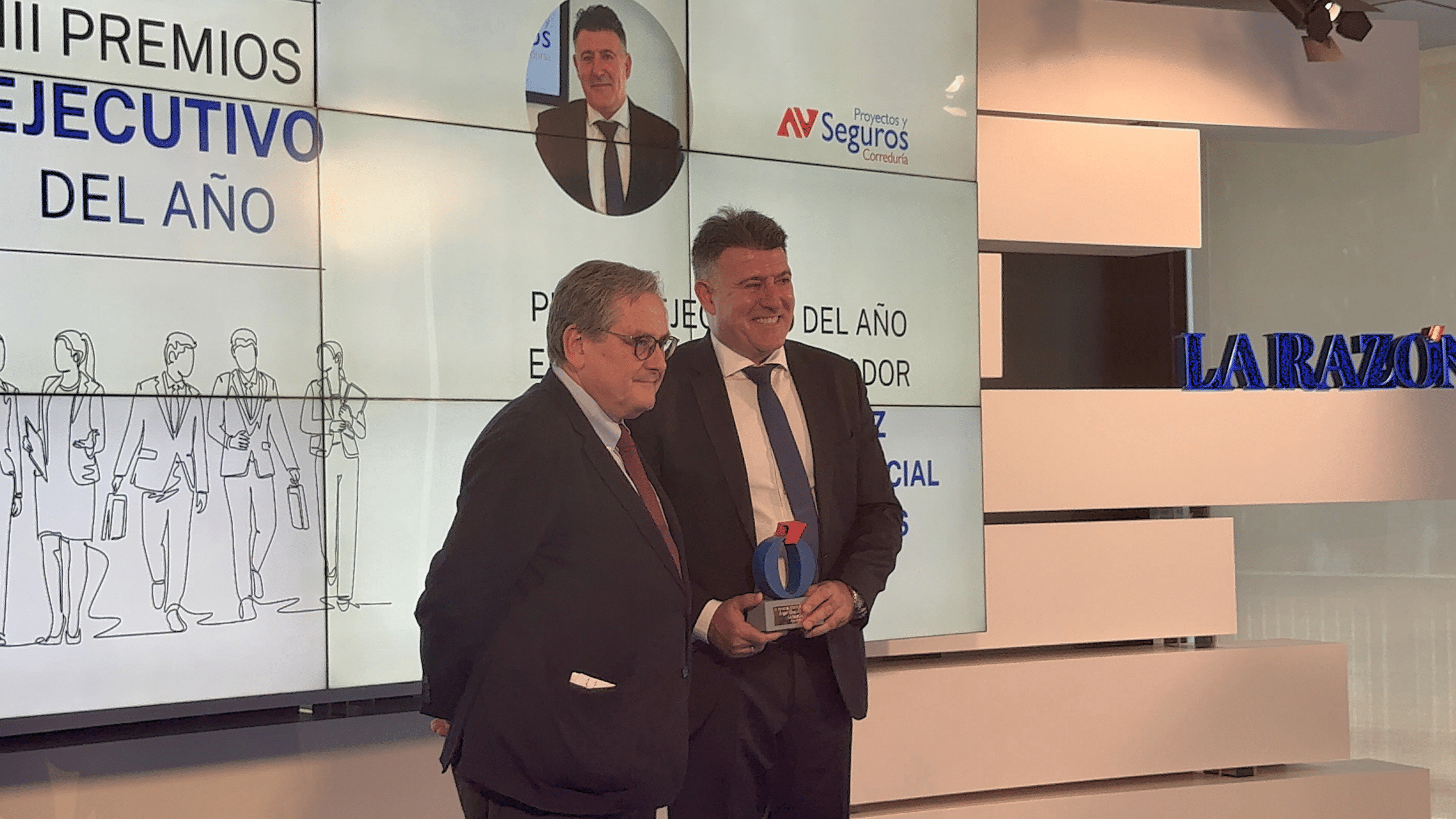 Ángel Vázquez López recibe el Premio al Ejecutivo del Año del Sector Asegurador